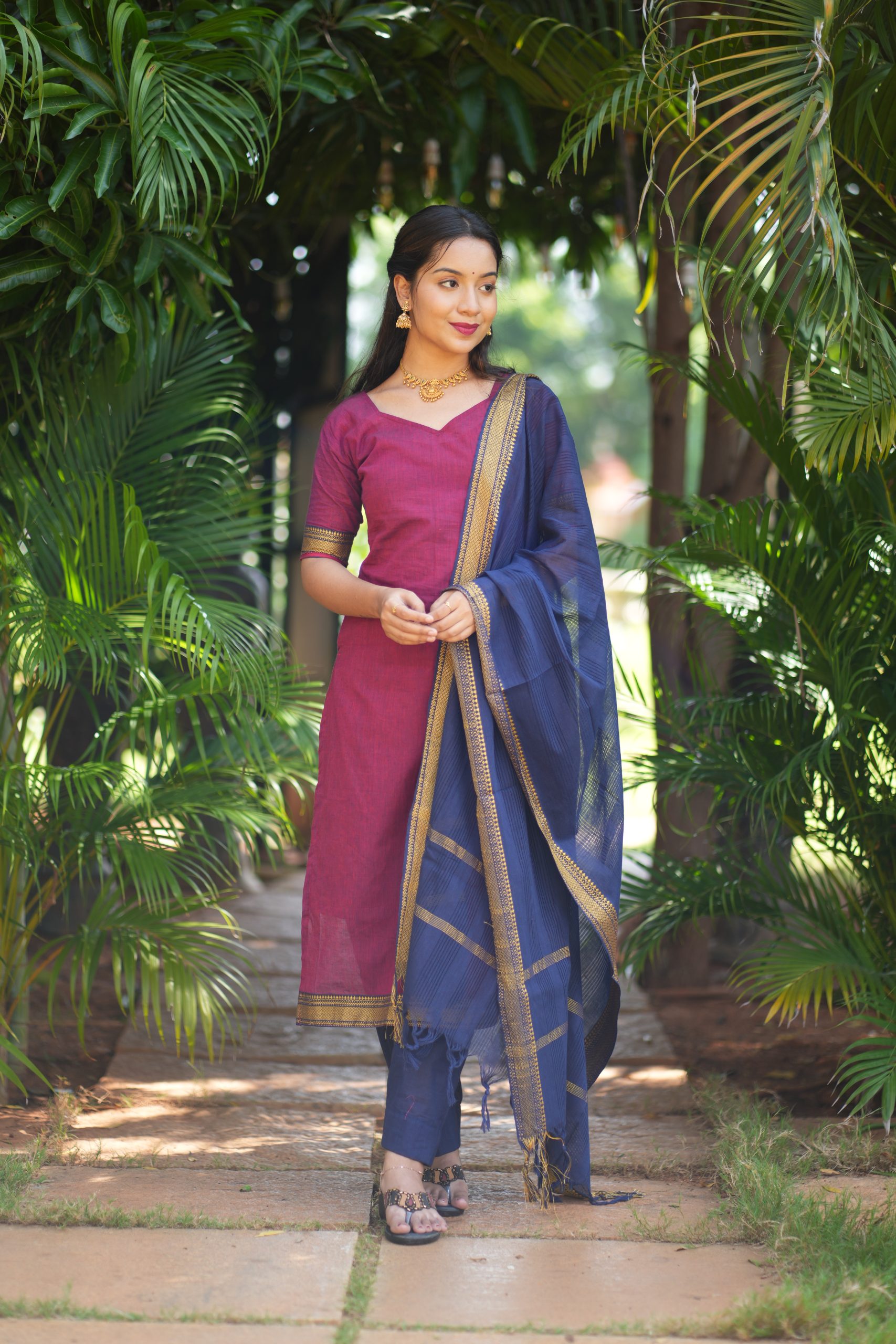 Mangalgiri suits – Maroon & dark blue
