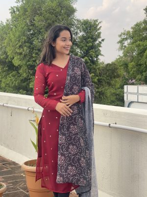 Premium Kurti Sets - Red & Black