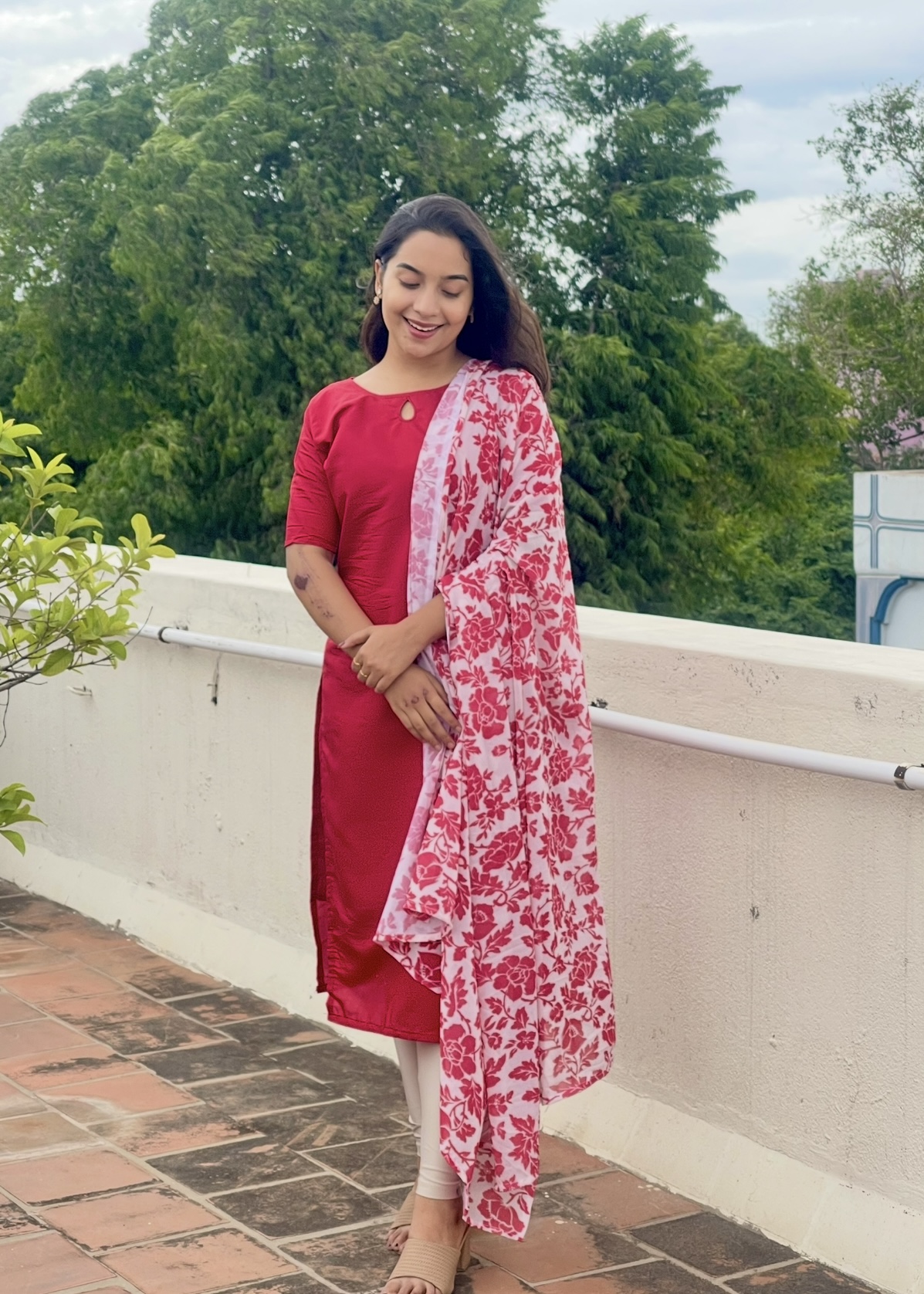 Premium Kurti Sets – (red)