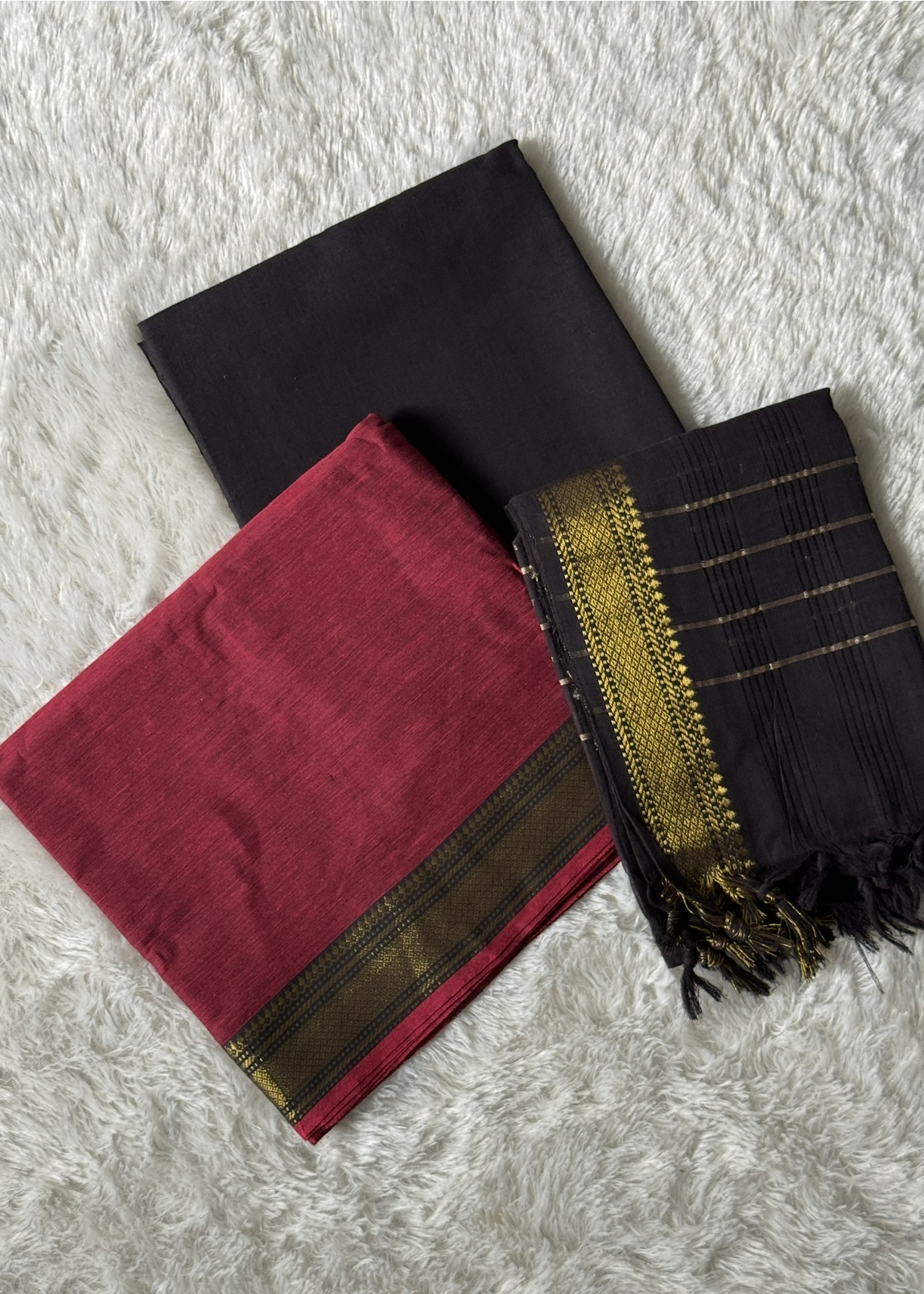 Mangalgiri Cotton ( Unstitched ) – Red & Black