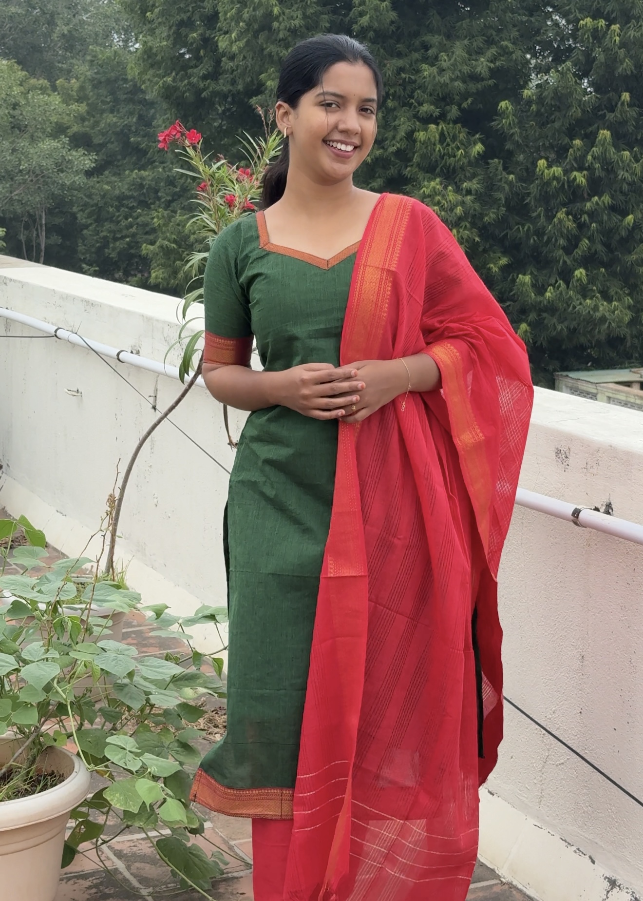 Mangalgiri Suits – Green+red