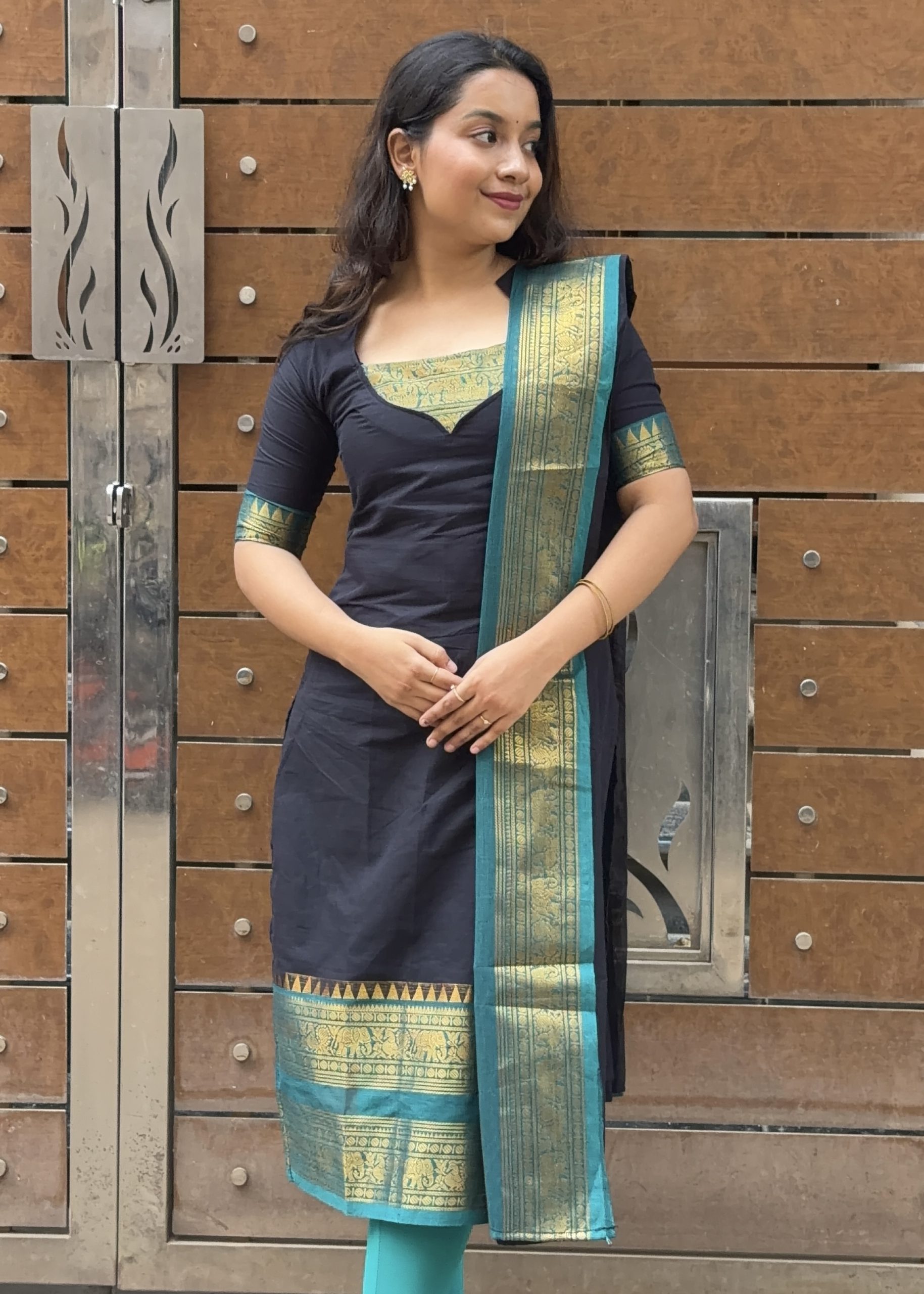 Kanchi Cotton Elephant Border - Black - Image 2